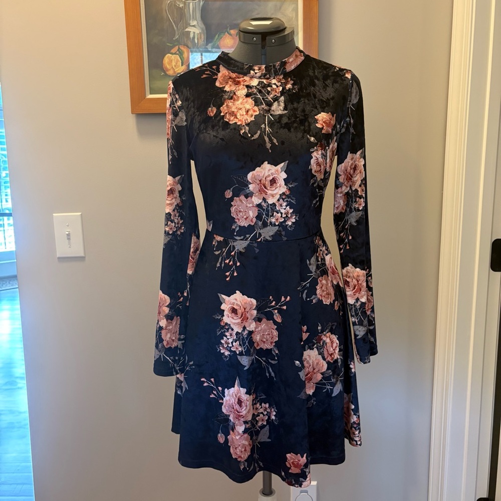 Altar'd State Navy floral velvet dress